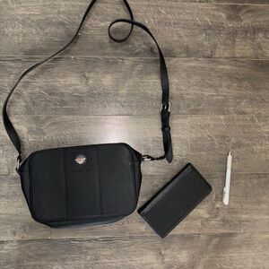 Origami Owl Black Pebbled Crossbody Bag and wallet
